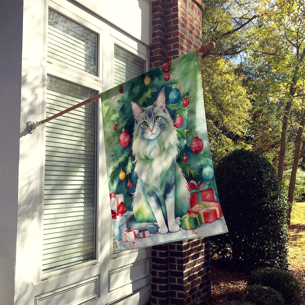 Caroline's Treasures Oriental Longhair Cat By the Christmas Tree House Flag