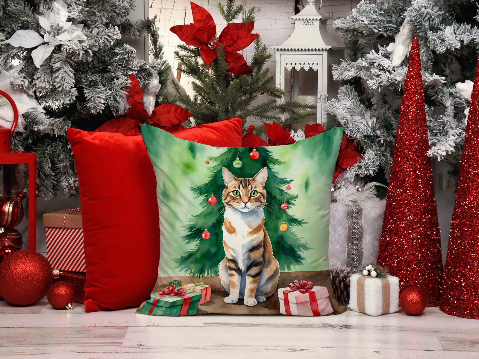 Caroline's Treasures Owyhee Bob Cat By the Christmas Tree Throw Pillow