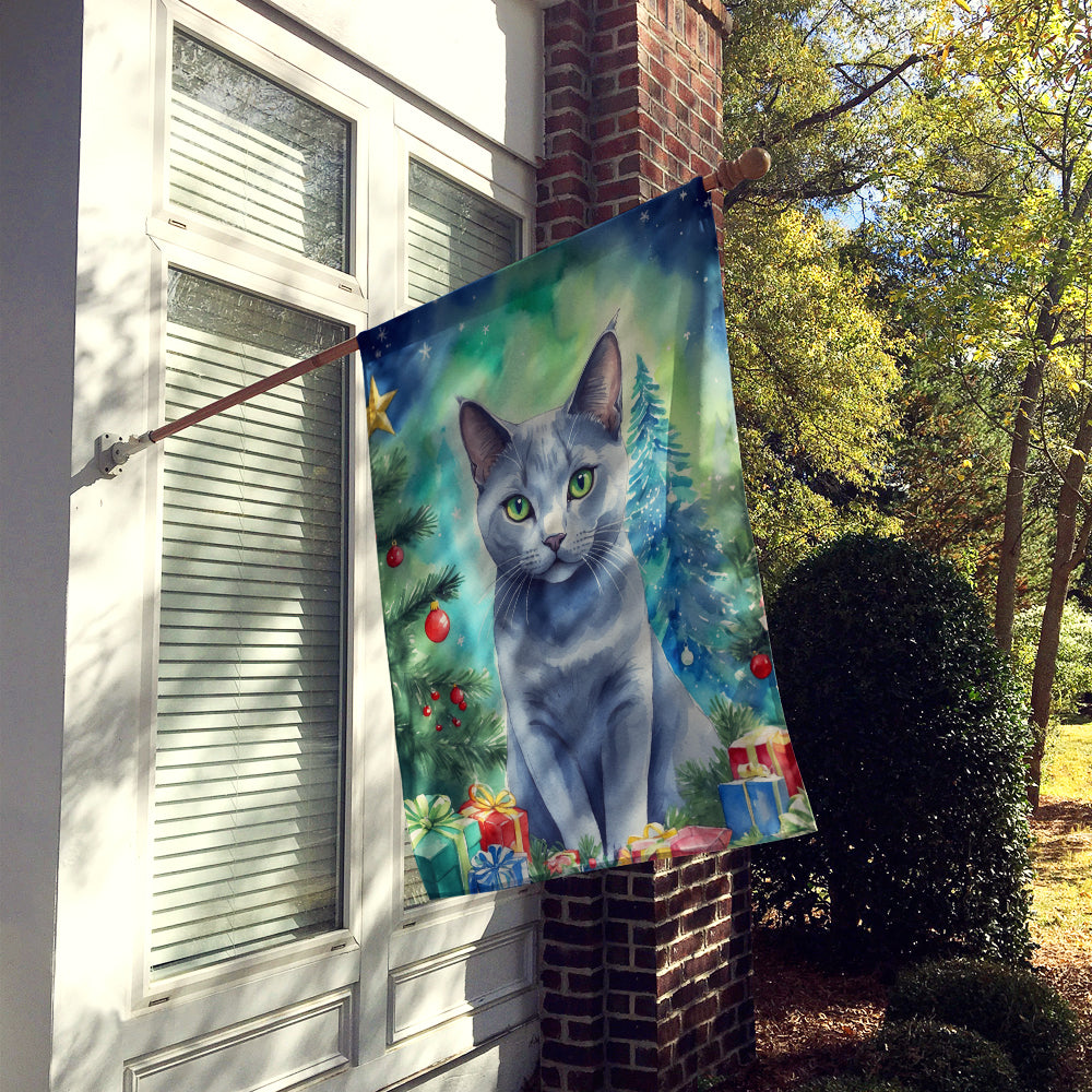 Caroline's Treasures Russian Blue Cat By the Christmas Tree House Flag