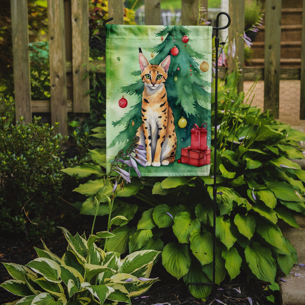Caroline's Treasures Serengeti Christmas Garden Flag - Cat by the Christmas Tree - Cat-Themed Holiday Yard Decor