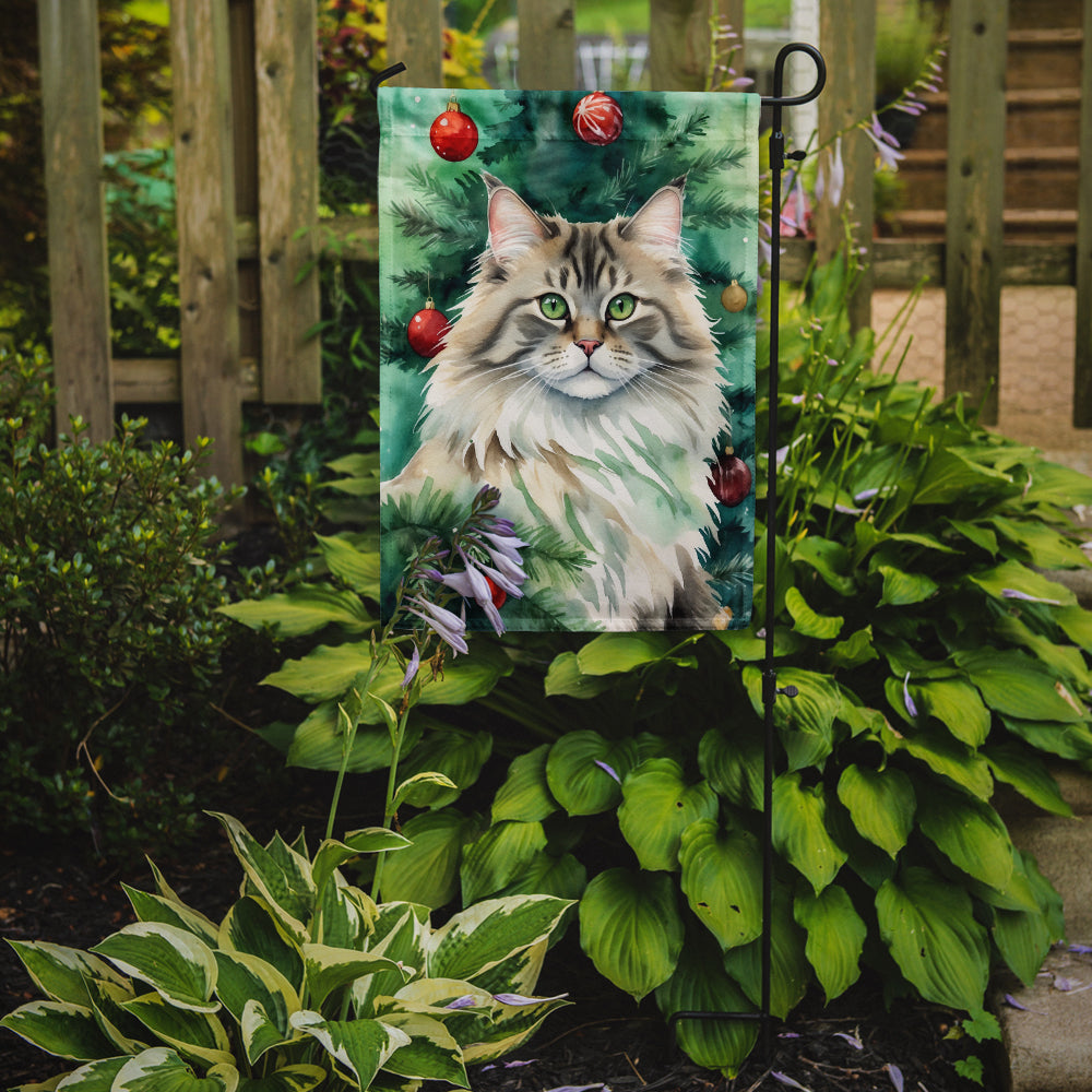 Caroline's Treasures Siberian Cat Christmas Garden Flag - Cat by the Christmas Tree - Cat-Themed Holiday Yard Decor