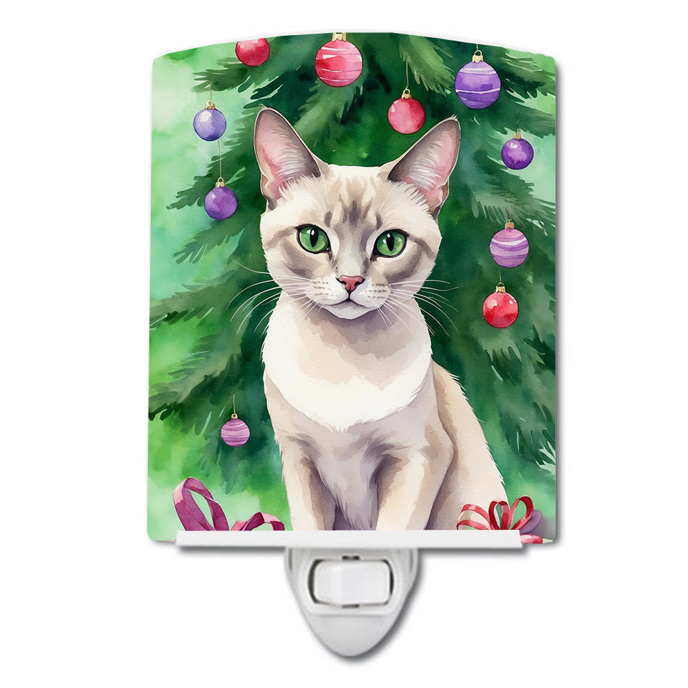 Caroline's Treasures Thai Lilac Cat By the Christmas Tree Ceramic Night Light