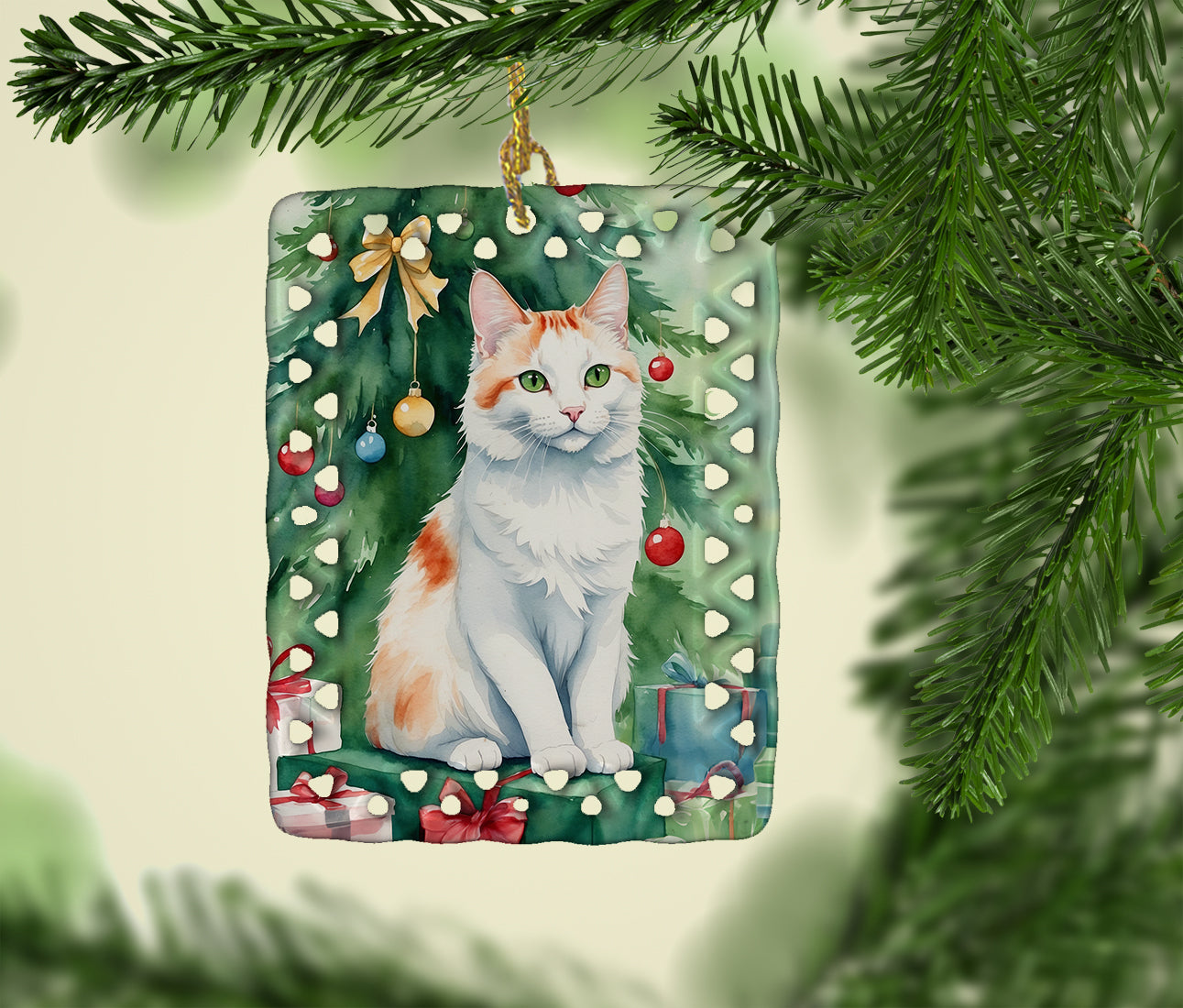 Caroline's Treasures Turkish Van Cat By the Christmas Tree Porcelain Ornament