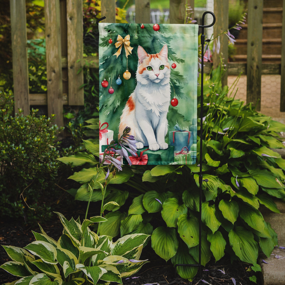 Caroline's Treasures Turkish Van Christmas Garden Flag - Cat by the Christmas Tree - Cat-Themed Holiday Yard Decor