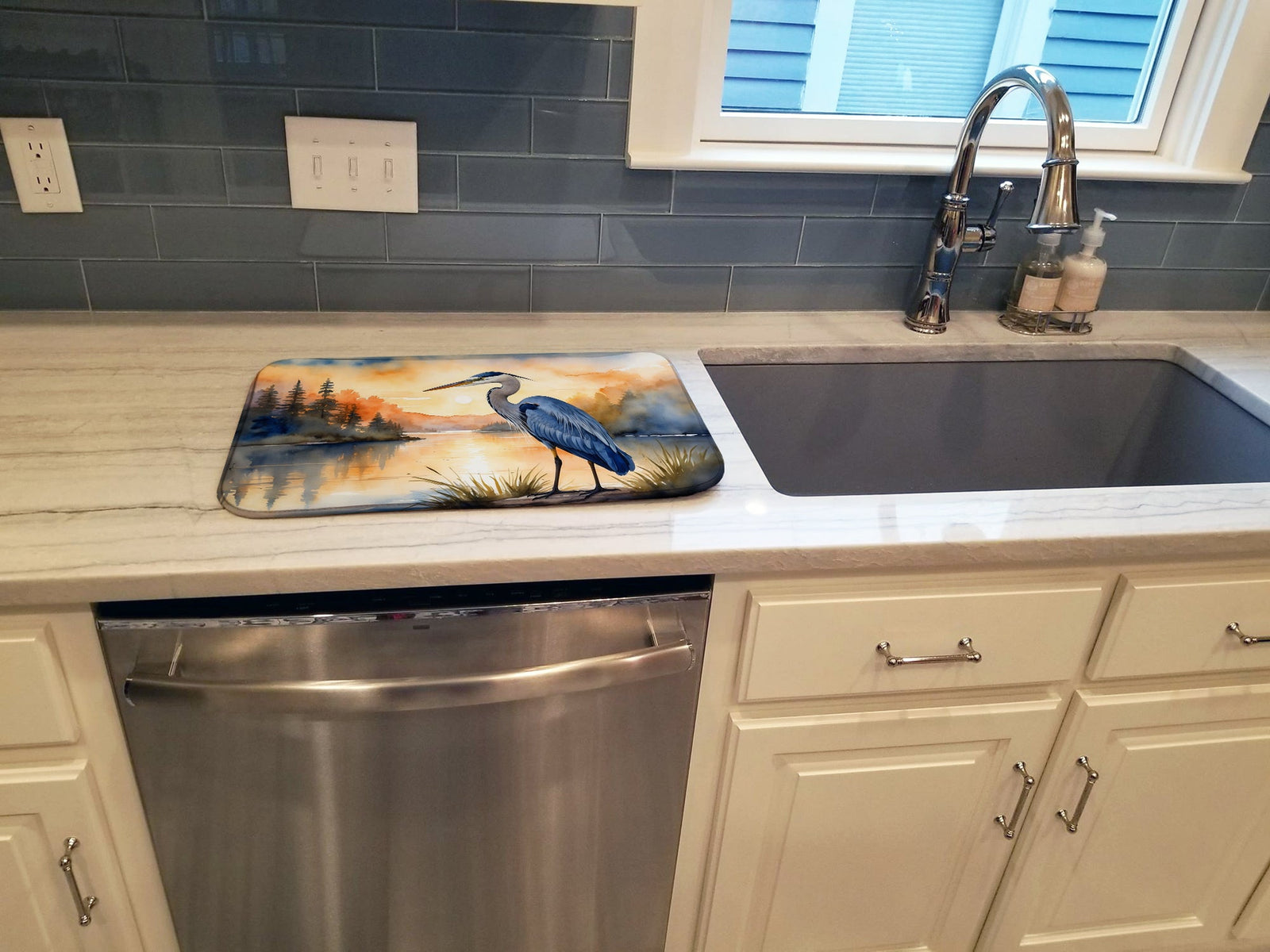 Caroline's Treasures Blue Heron in the Golden Hour Dish Drying Mat