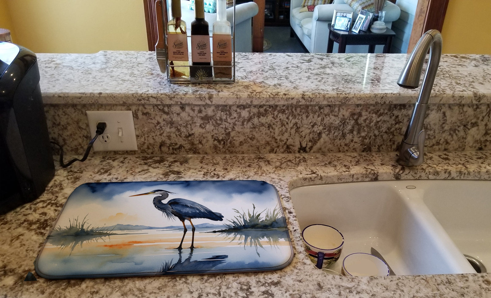 Caroline's Treasures Blue Heron Barely Lit Sky Dish Drying Mat