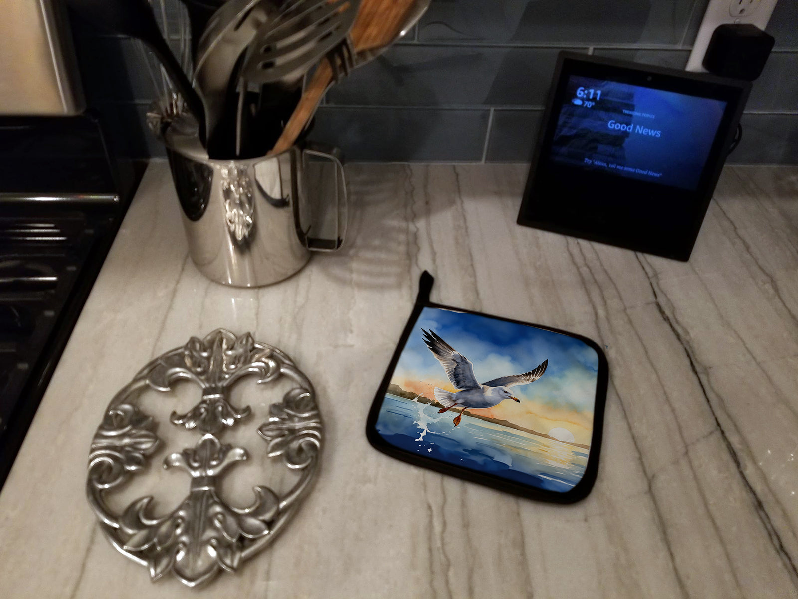 Caroline's Treasures Gull Flying Low Pot Holders - Set of 2 Decorative Kitchen Helpers | Made in the USA