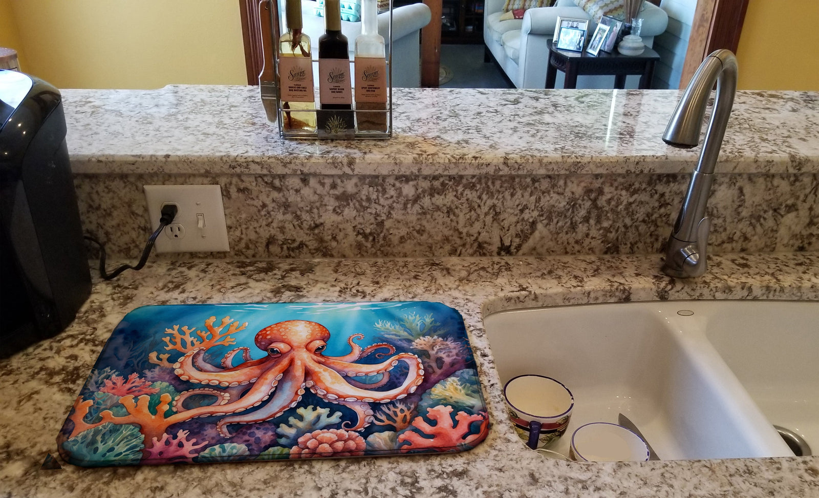 Caroline's Treasures Octopus Among Coral Dish Drying Mat