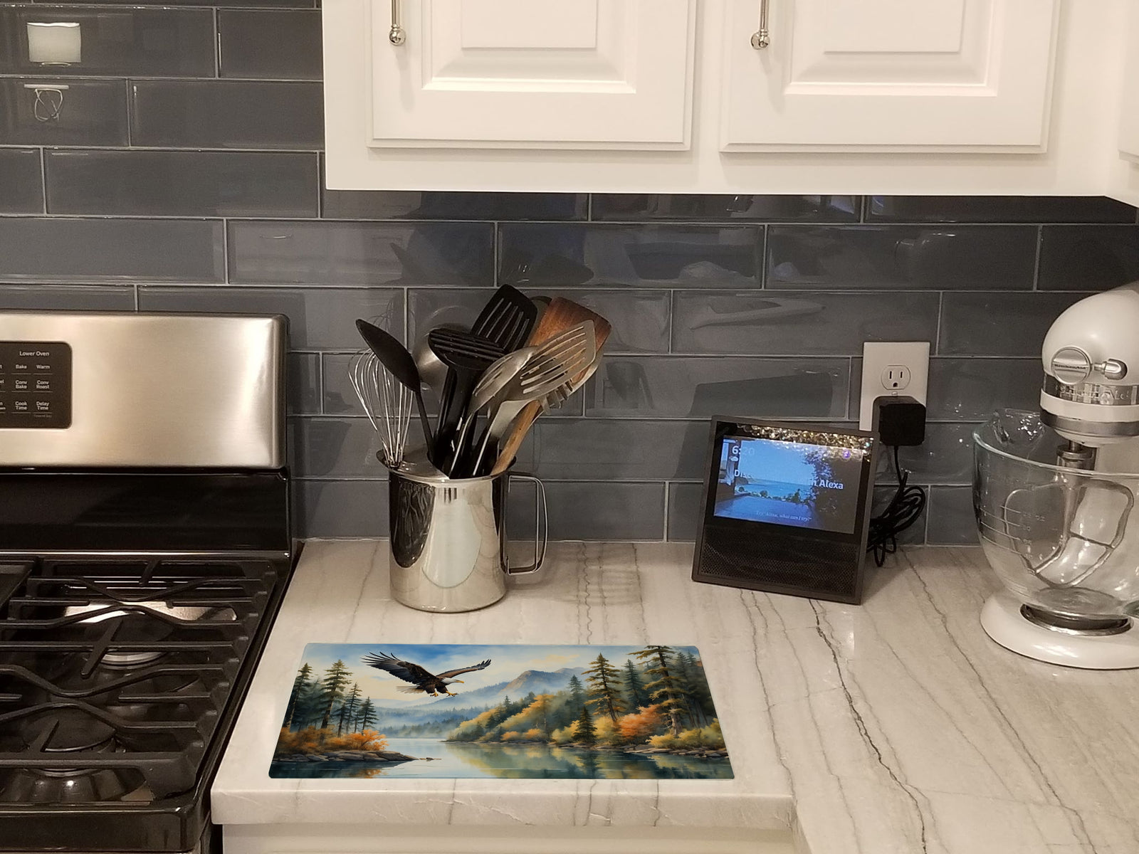 Caroline's Treasures Eagle in Flight Glass Cutting Boards – Durable, Decorative Kitchen Art