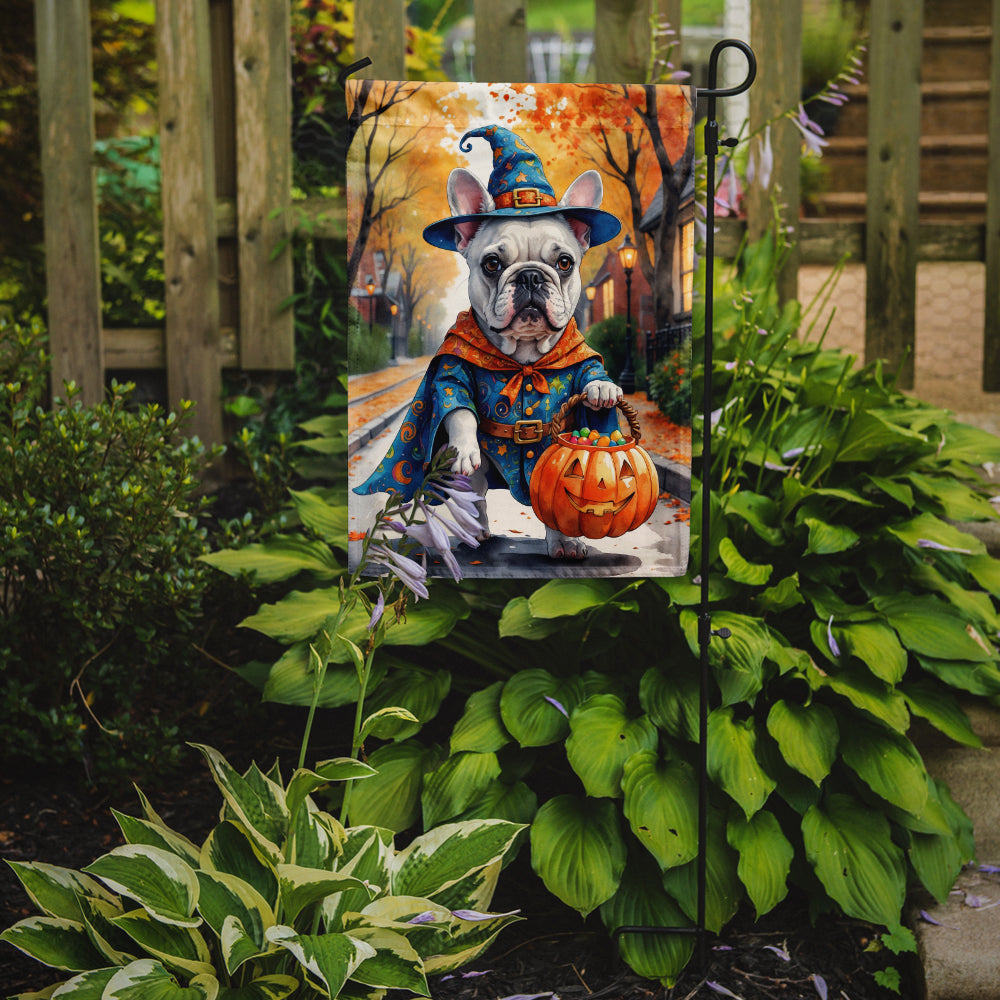 Caroline's Treasures White French Bulldog Halloween Trick or Treat Garden Flag