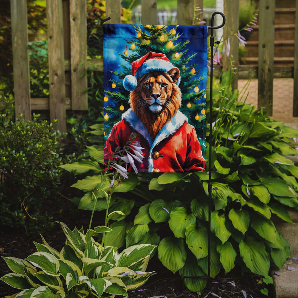 Caroline's Treasures Lion Christmas Garden Flag