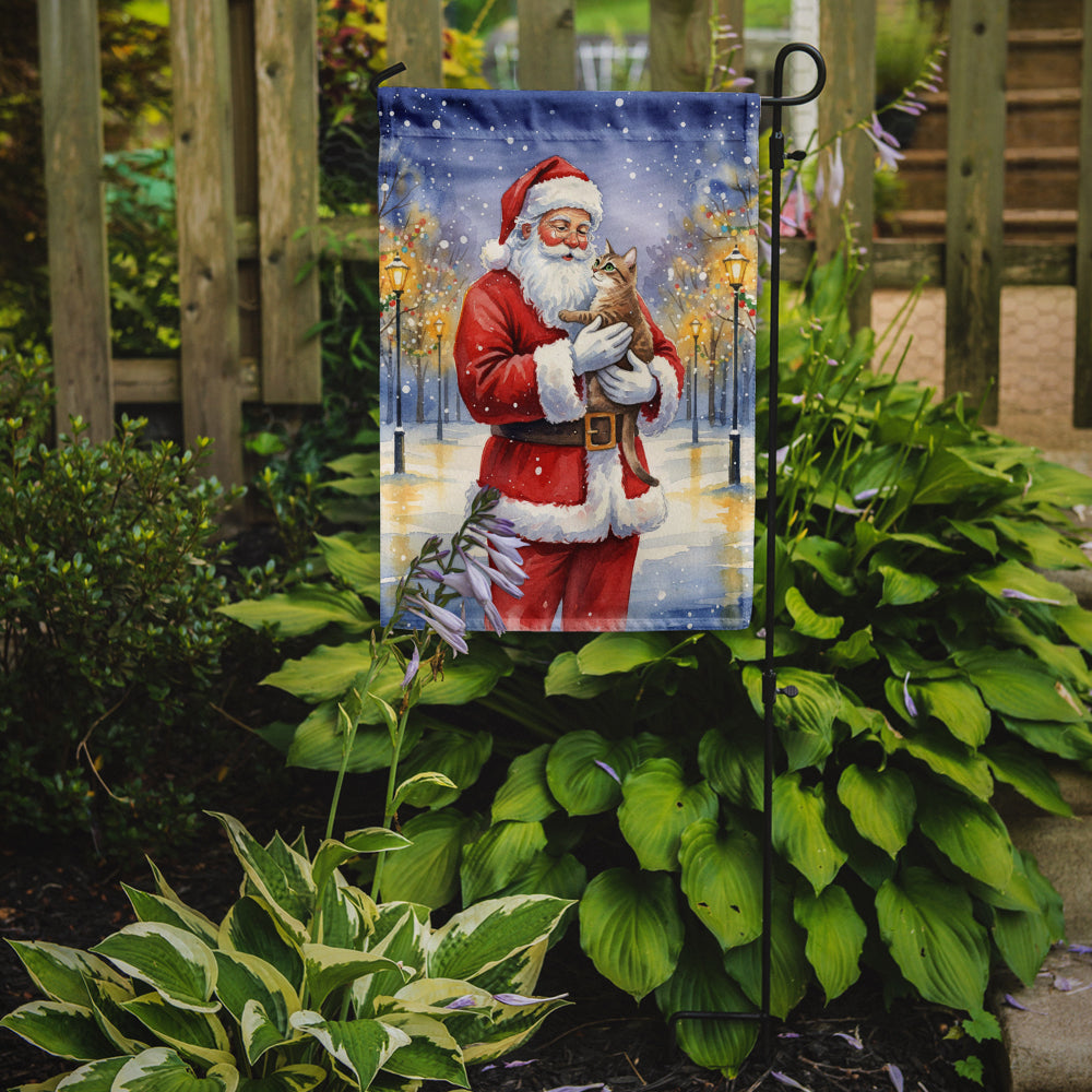Caroline's Treasures Malayan Cat with Santa Claus Garden Flag