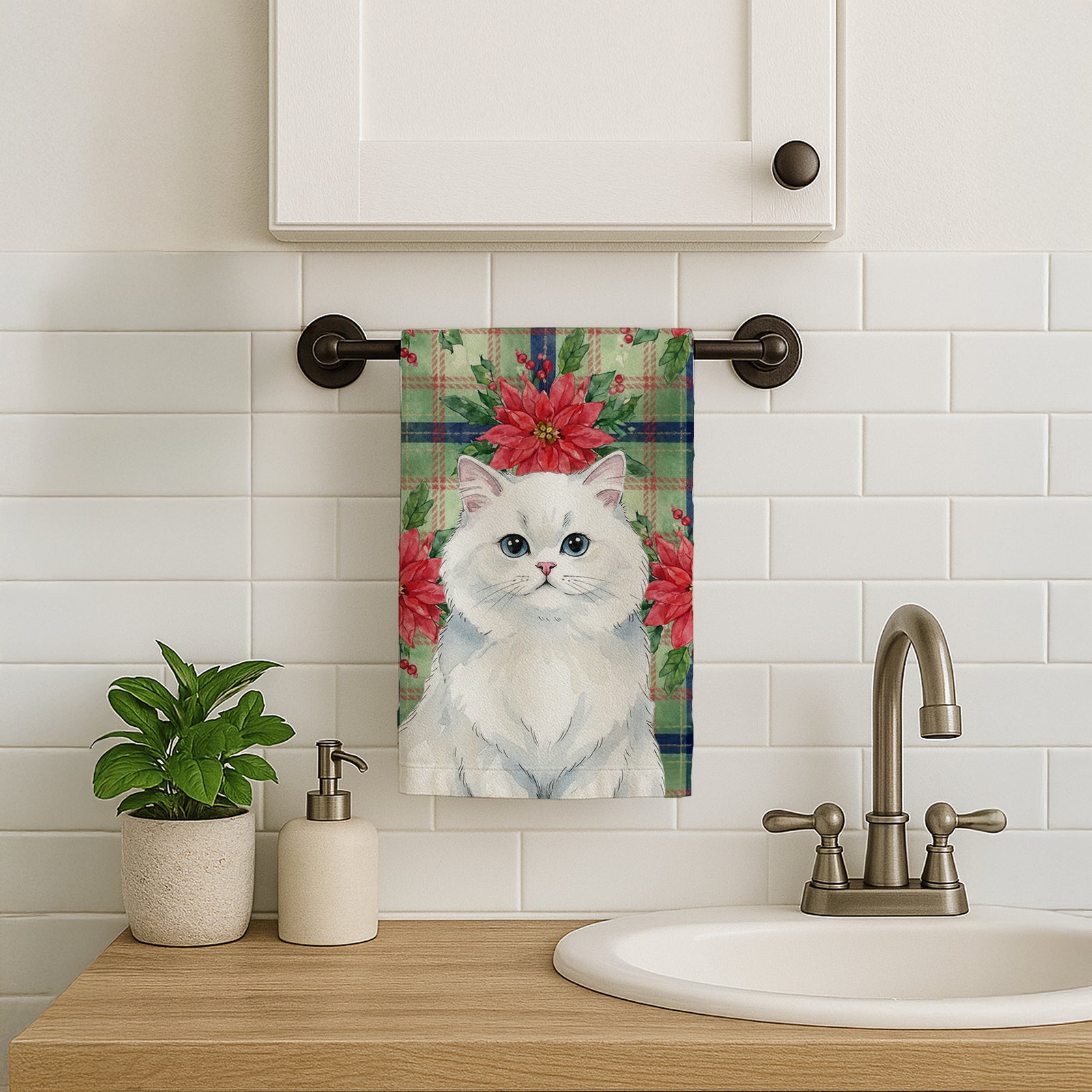 Caroline's Treasures Persian White Cat with Poinsettias Kitchen Towel