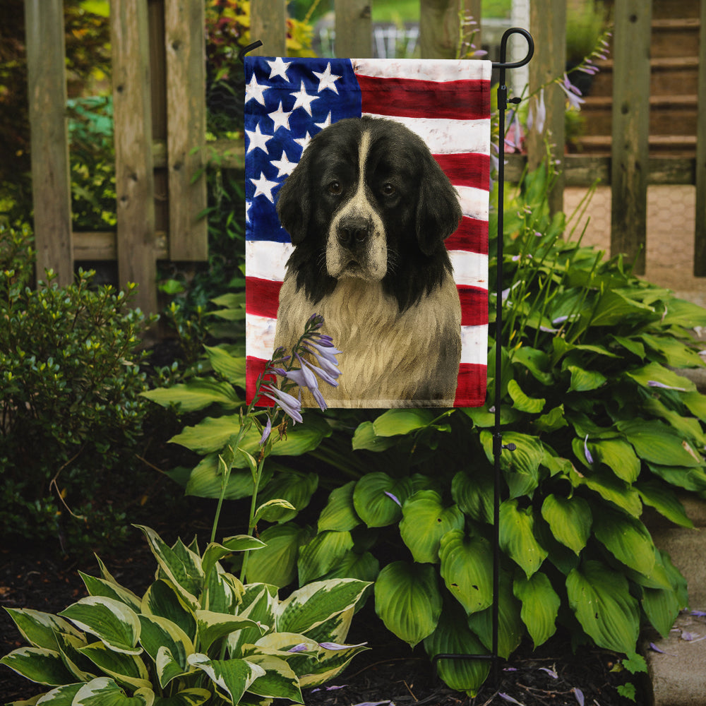 Caroline's Treasures Landseer Newfoundland American Flag Garden Flag