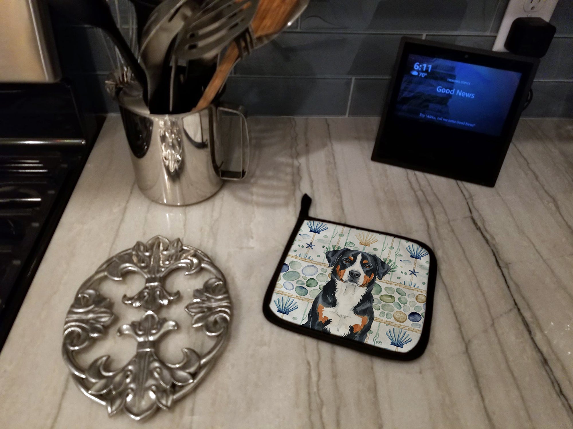 Caroline's Treasures Greater Swiss Mountain Dog Coastal Sea Glass Pair of Pot Holders