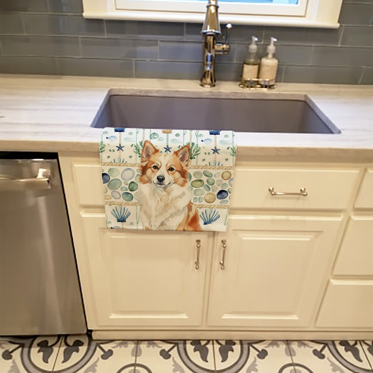 Caroline's Treasures Tan Icelandic Sheepdog Coastal Sea Glass Kitchen Towel