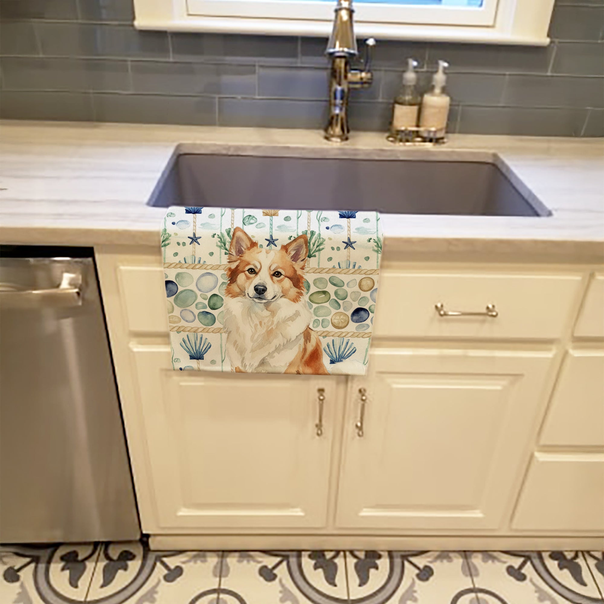 Caroline's Treasures Tan Icelandic Sheepdog Coastal Sea Glass Kitchen Towel