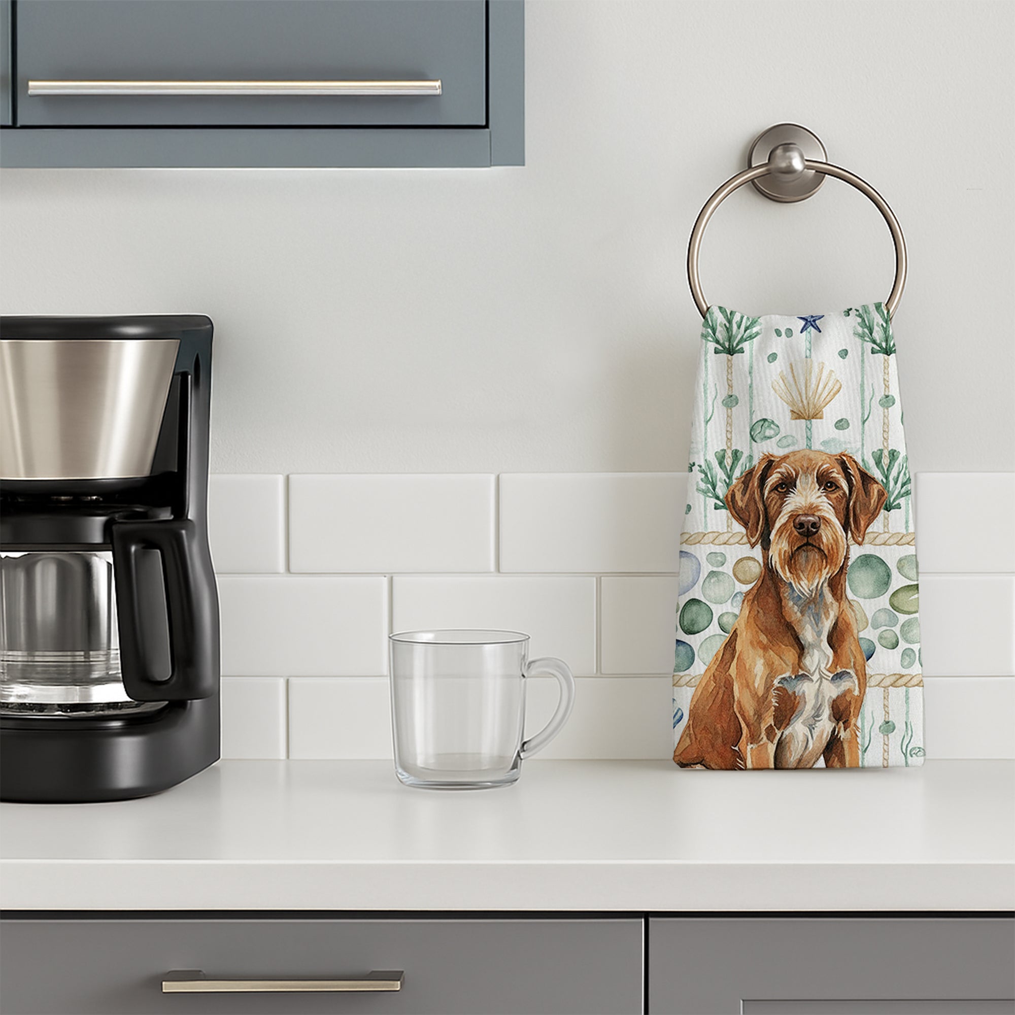 Caroline's Treasures Wirehaired Pointing Griffon Coastal Sea Glass Kitchen Towel