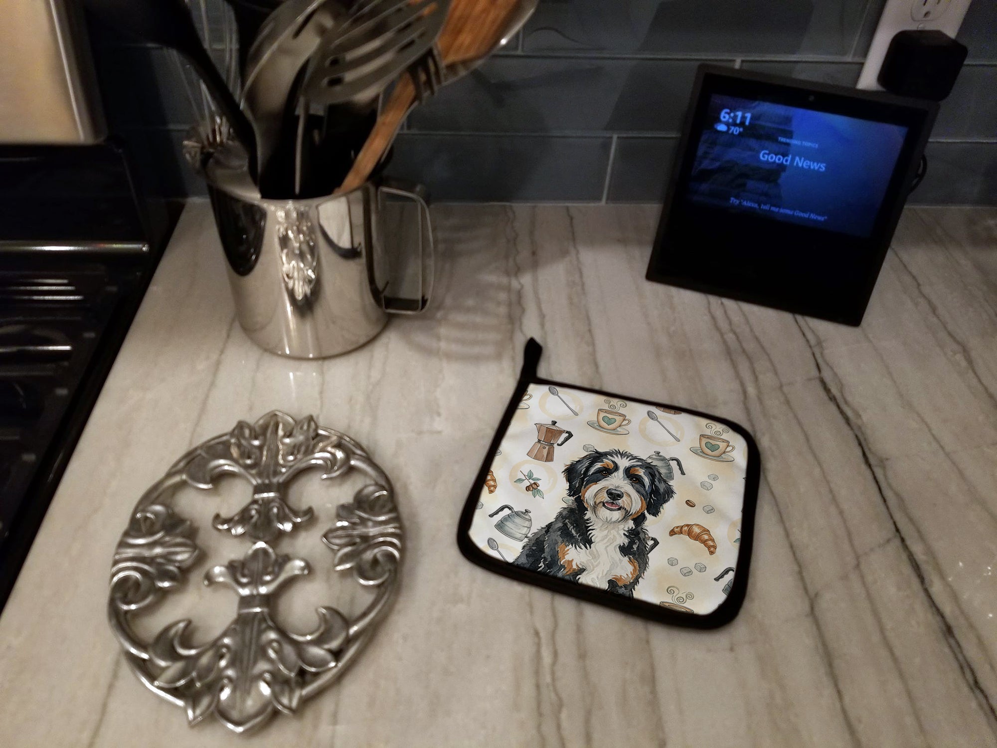 Caroline's Treasures Berndoodle Coffee Bar Pair of Pot Holders