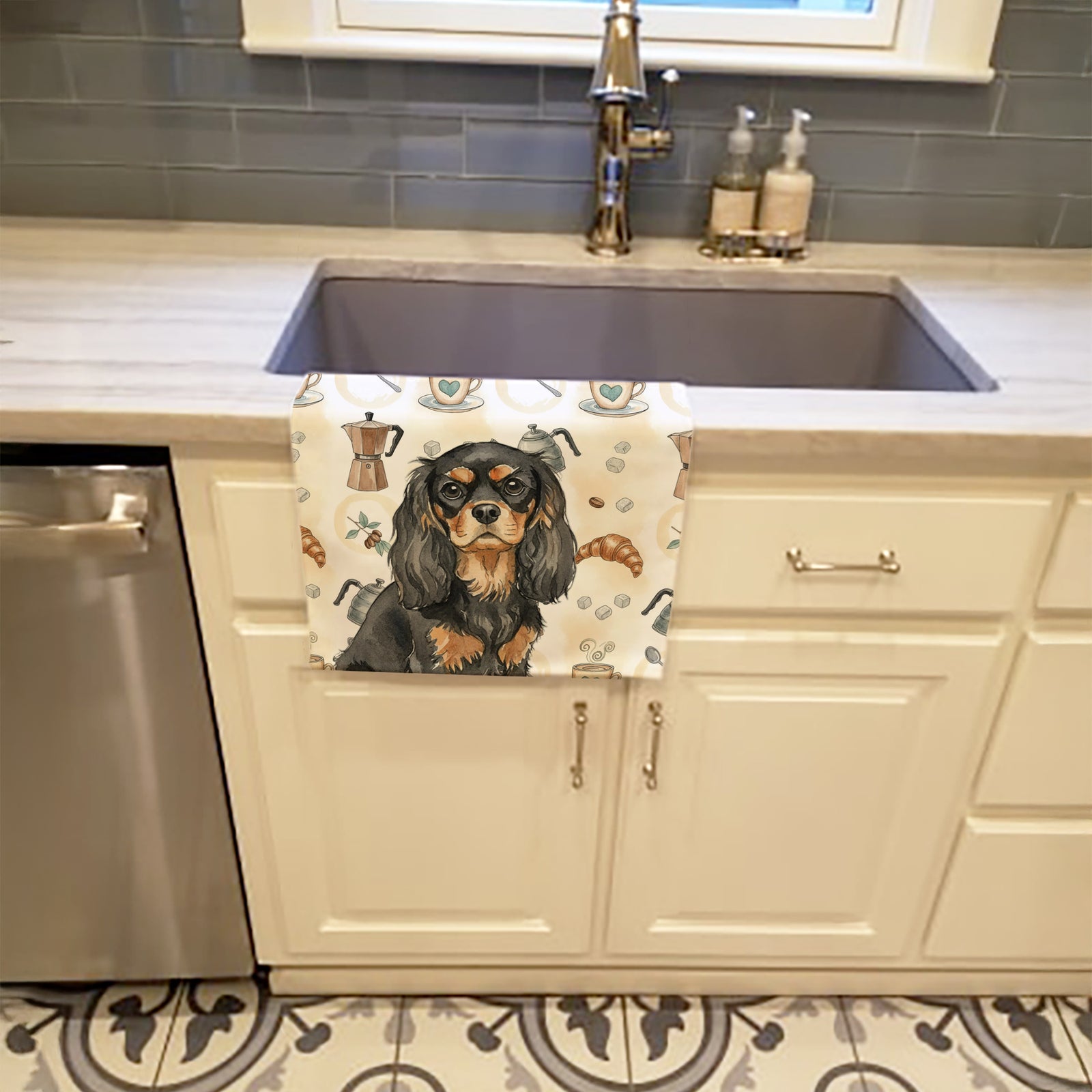 Caroline's Treasures Black and Tan Cavalier Spaniel Coffee Bar Kitchen Towel