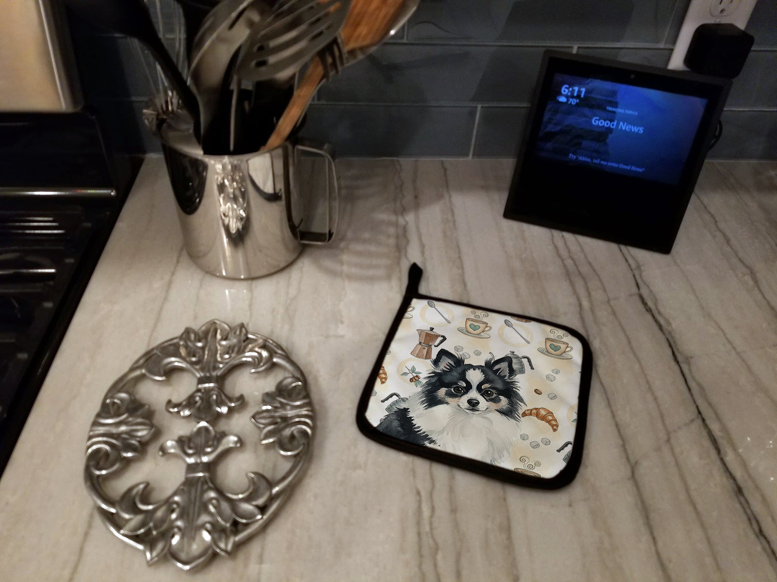 Caroline's Treasures Black and White Pomeranian Coffee Bar Pair of Pot Holders