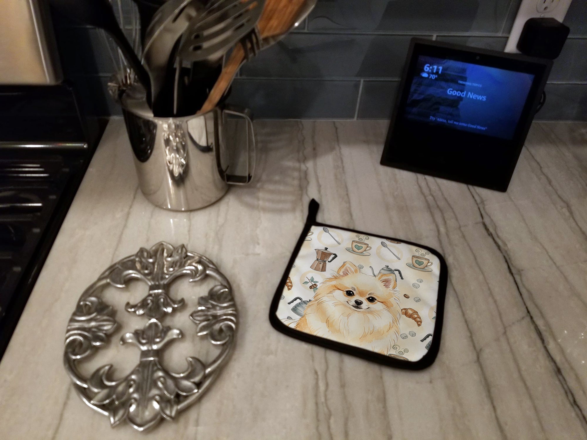 Caroline's Treasures Cream Pomeranian Coffee Bar Pair of Pot Holders