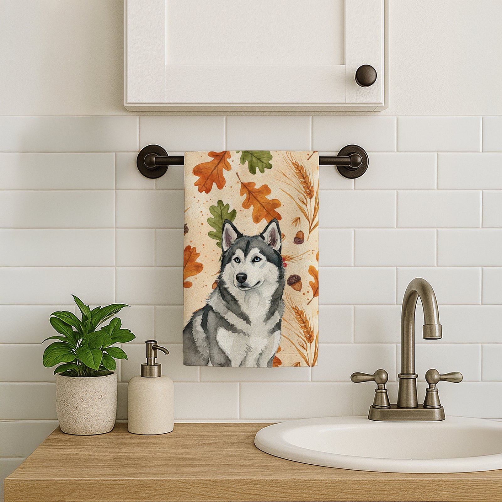 Caroline's Treasures Gray and White Alaskan Malamute Heirloom Fall Kitchen Towel