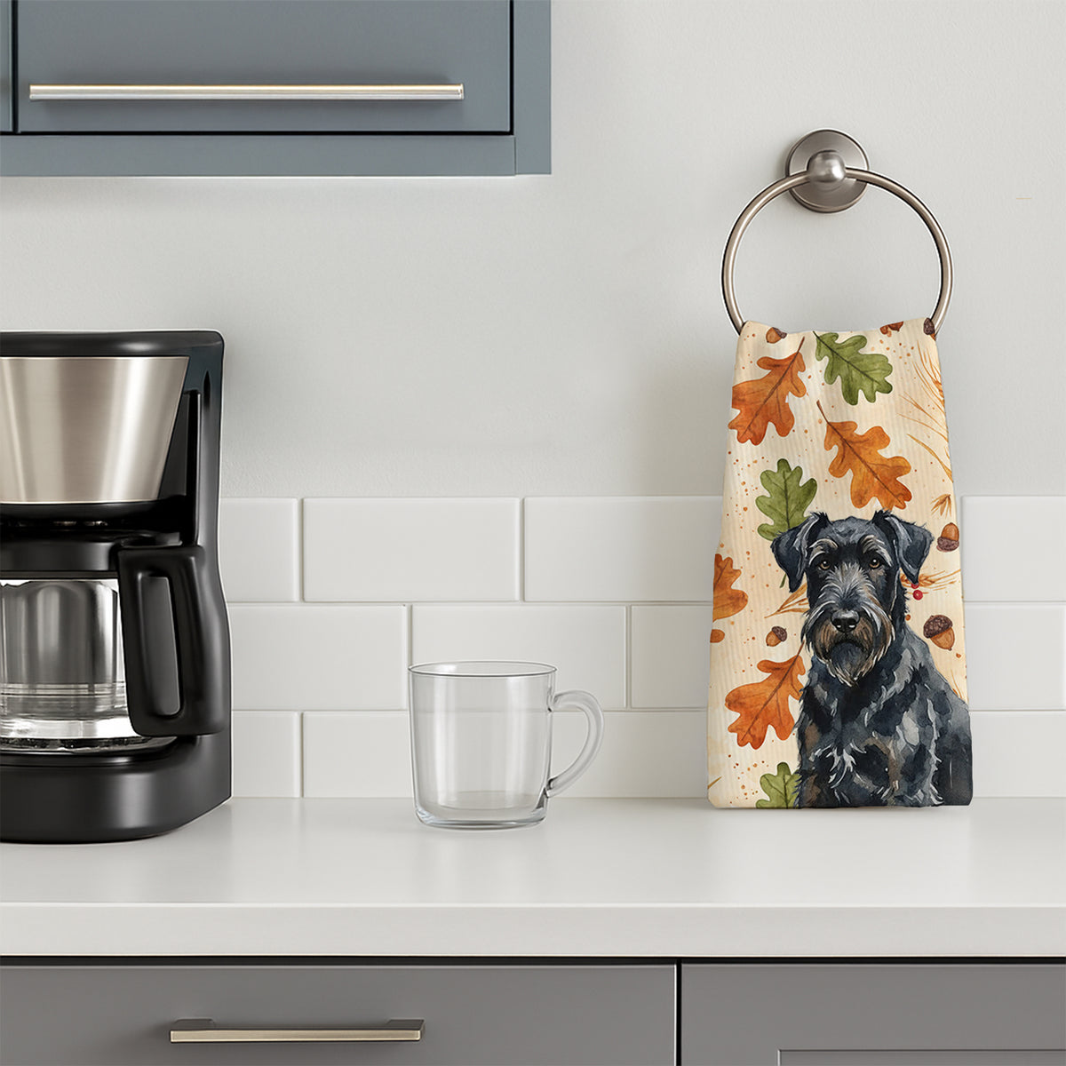 Caroline's Treasures Black Russian Terrier Heirloom Fall Kitchen Towel