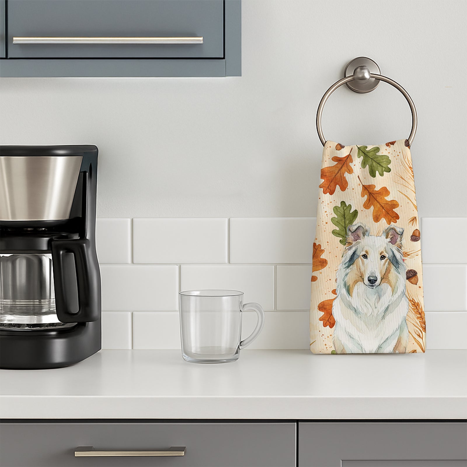 Caroline's Treasures White Collie Heirloom Fall Kitchen Towel