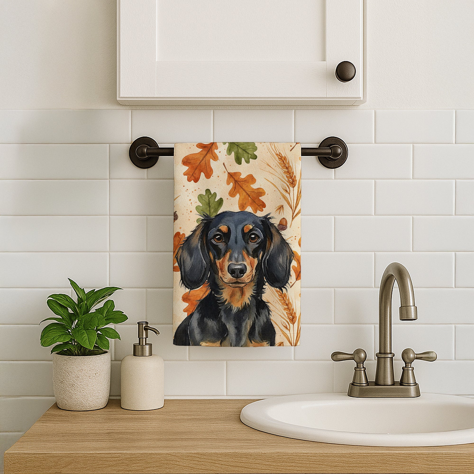 Caroline's Treasures Longhaired Black and Tan Dachshund Heirloom Fall Kitchen Towel