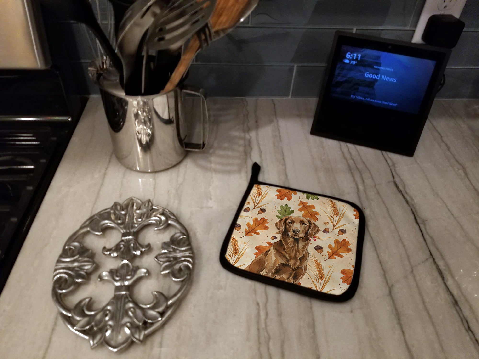 Caroline's Treasures Liver Flat-Coated Retriever Heirloom Fall Pair of Pot Holders