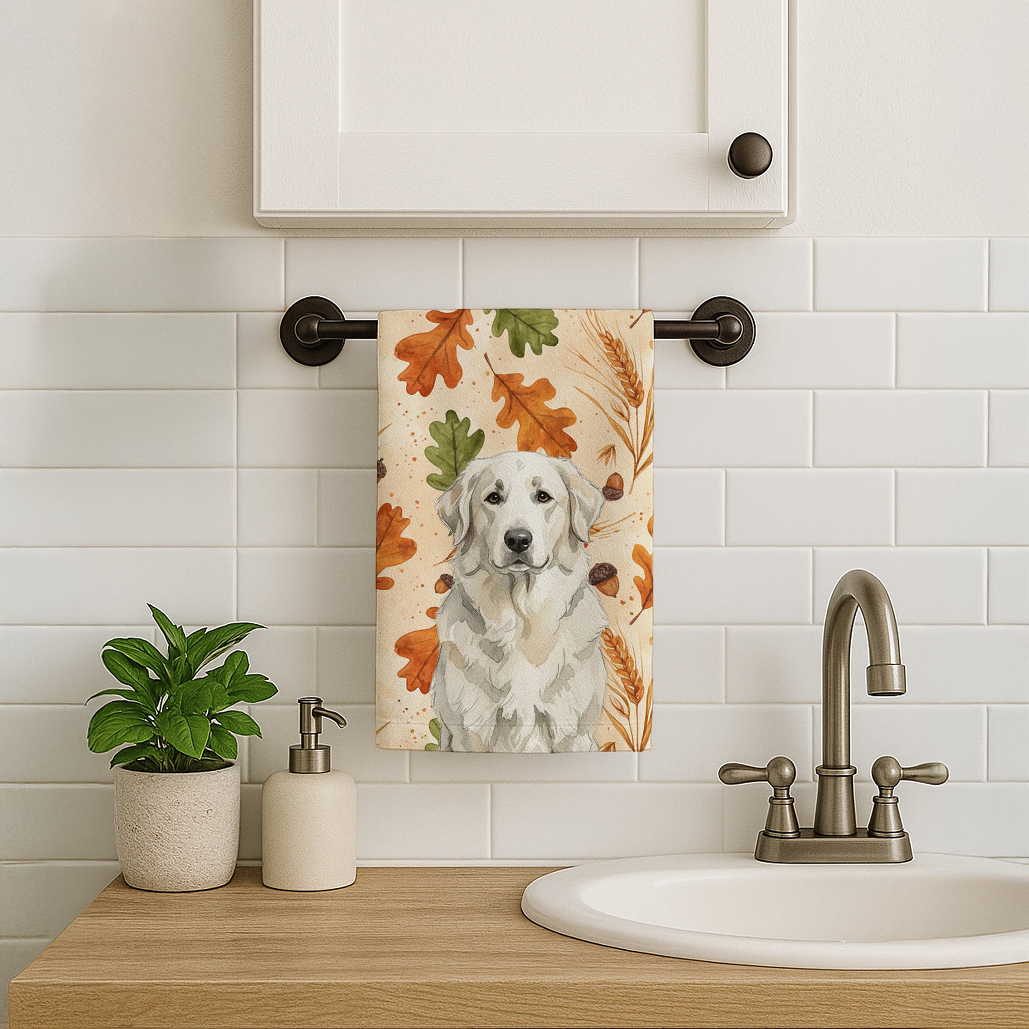 Caroline's Treasures White Great Pyrenees Heirloom Fall Kitchen Towel