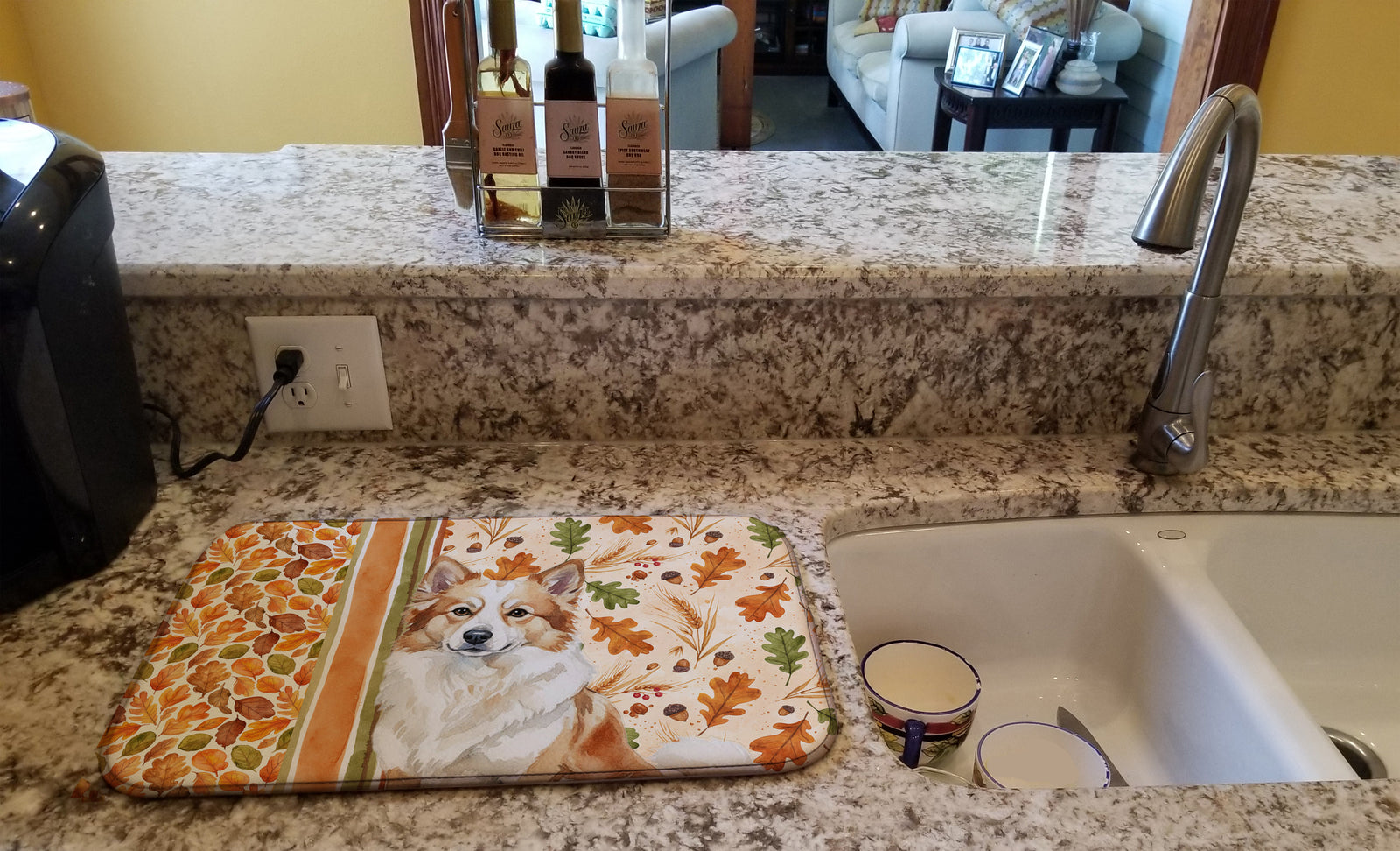 Caroline's Treasures Tan Icelandic Sheepdog Heirloom Fall Dish Drying Mat