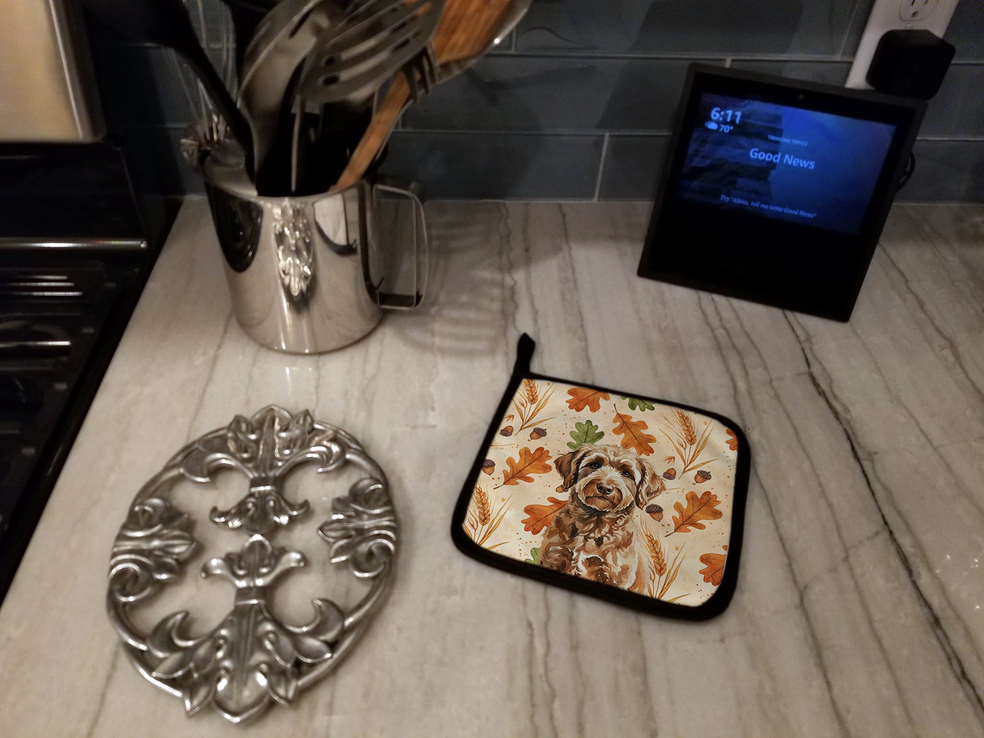 Caroline's Treasures Chocolate Labradoodle Heirloom Fall Pair of Pot Holders