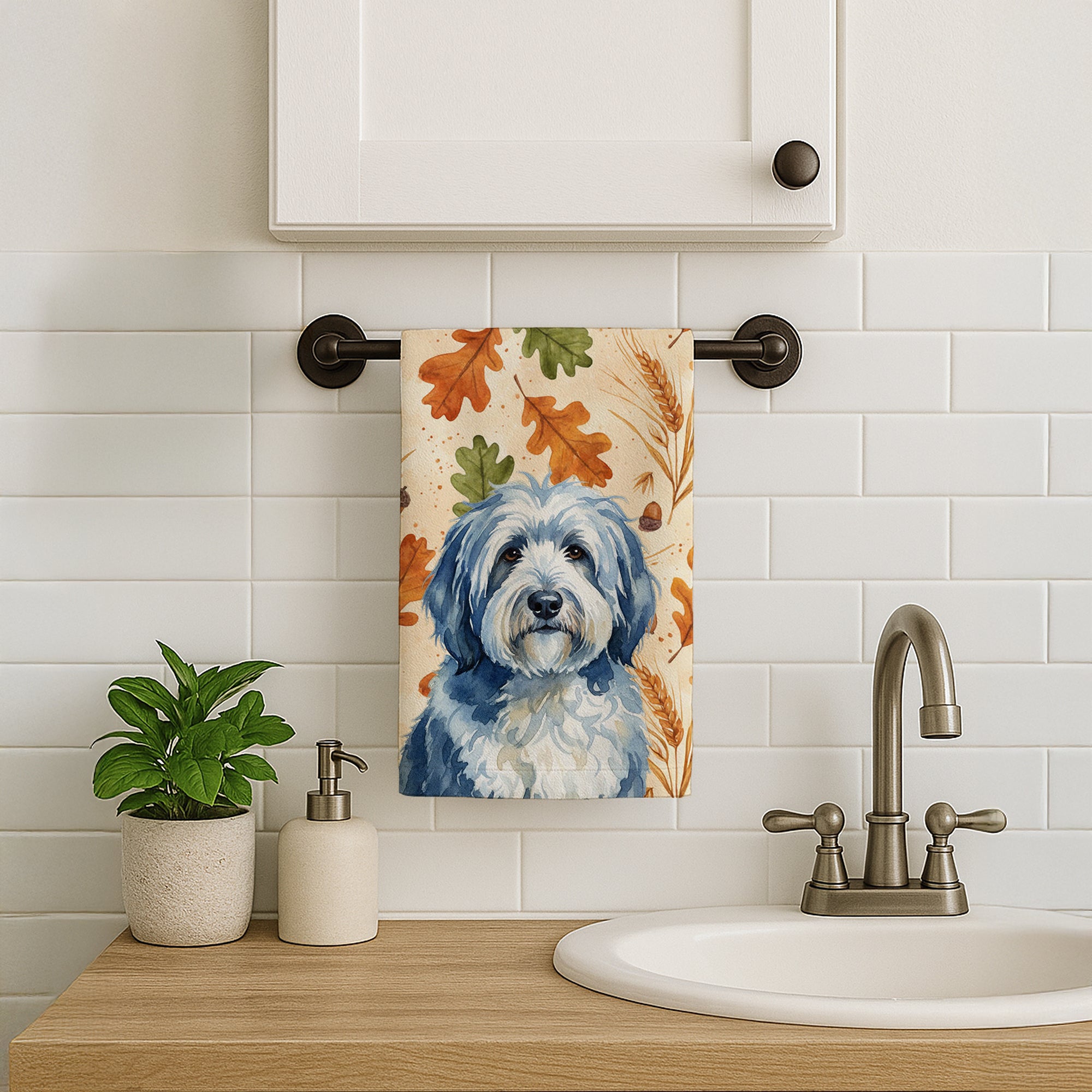 Caroline's Treasures Blue and White Old English Sheepdog Heirloom Fall Kitchen Towel