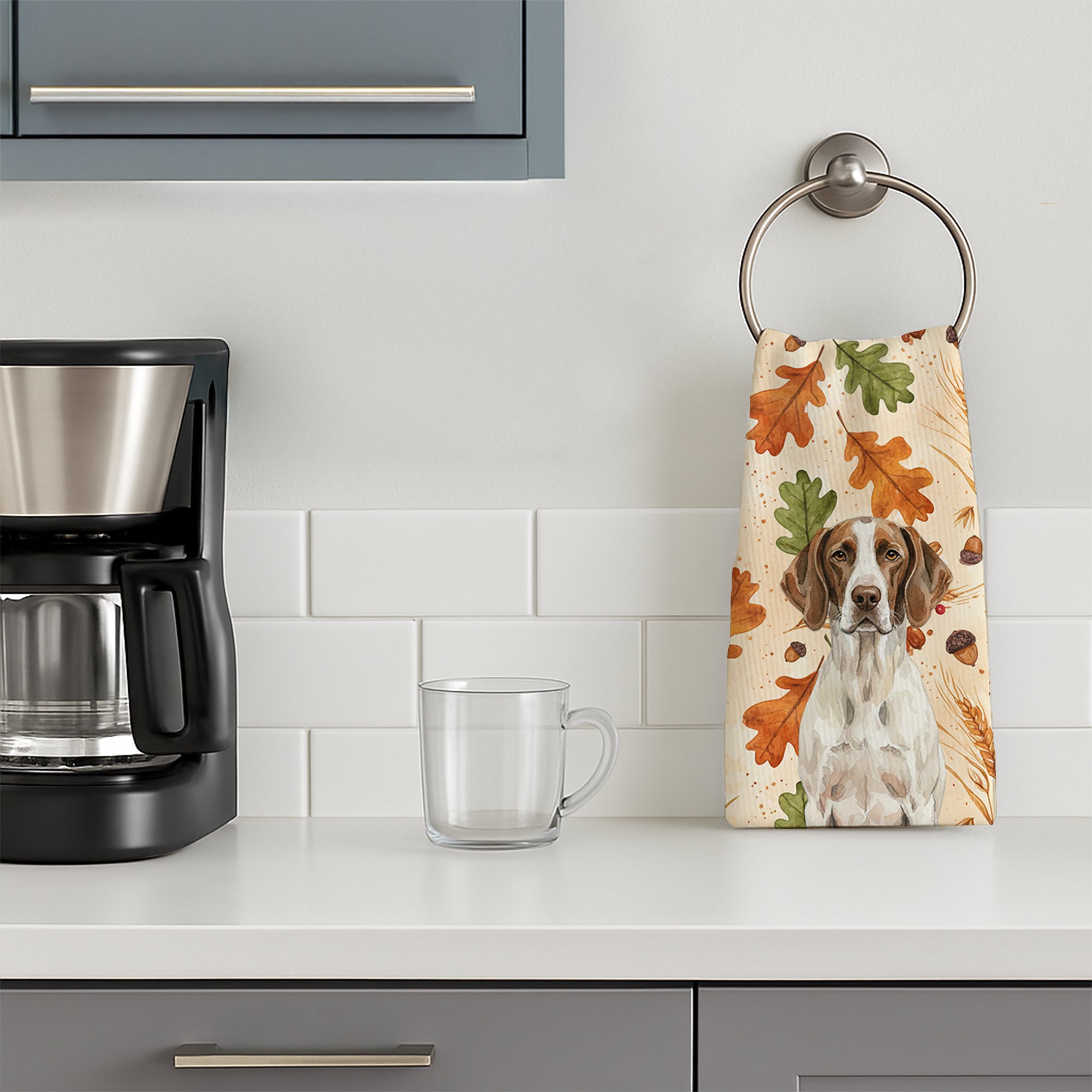 Caroline's Treasures Liver and White Pointer Heirloom Fall Kitchen Towel