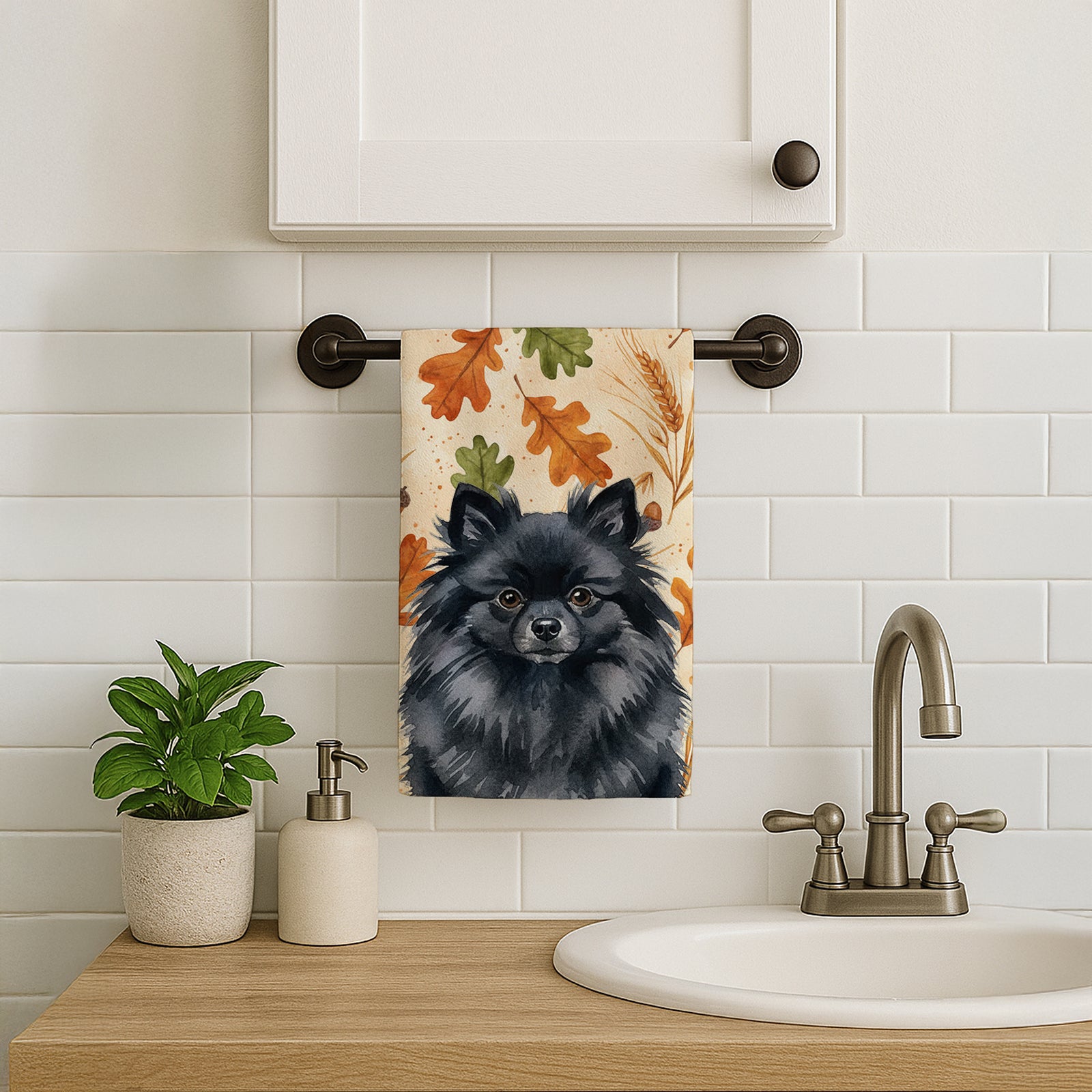 Caroline's Treasures Black Pomeranian Heirloom Fall Kitchen Towel