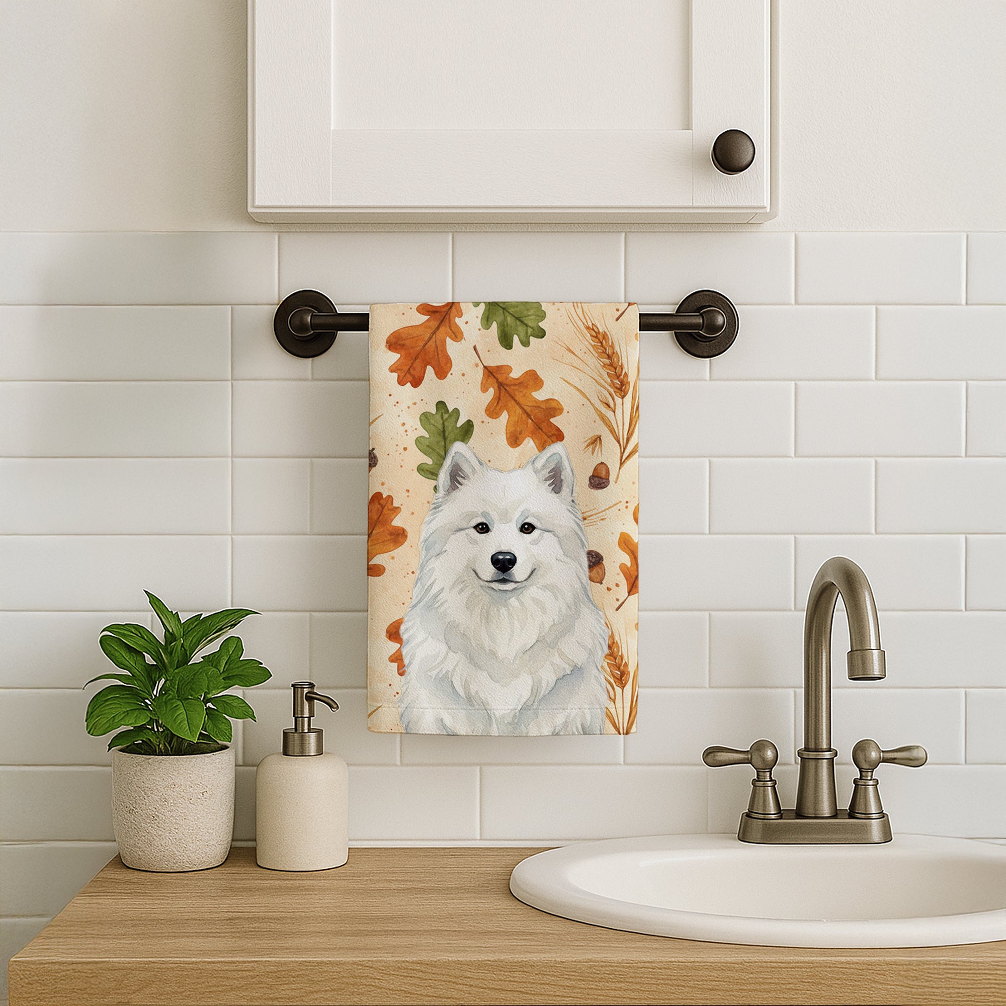 Caroline's Treasures White Samoyed Heirloom Fall Kitchen Towel