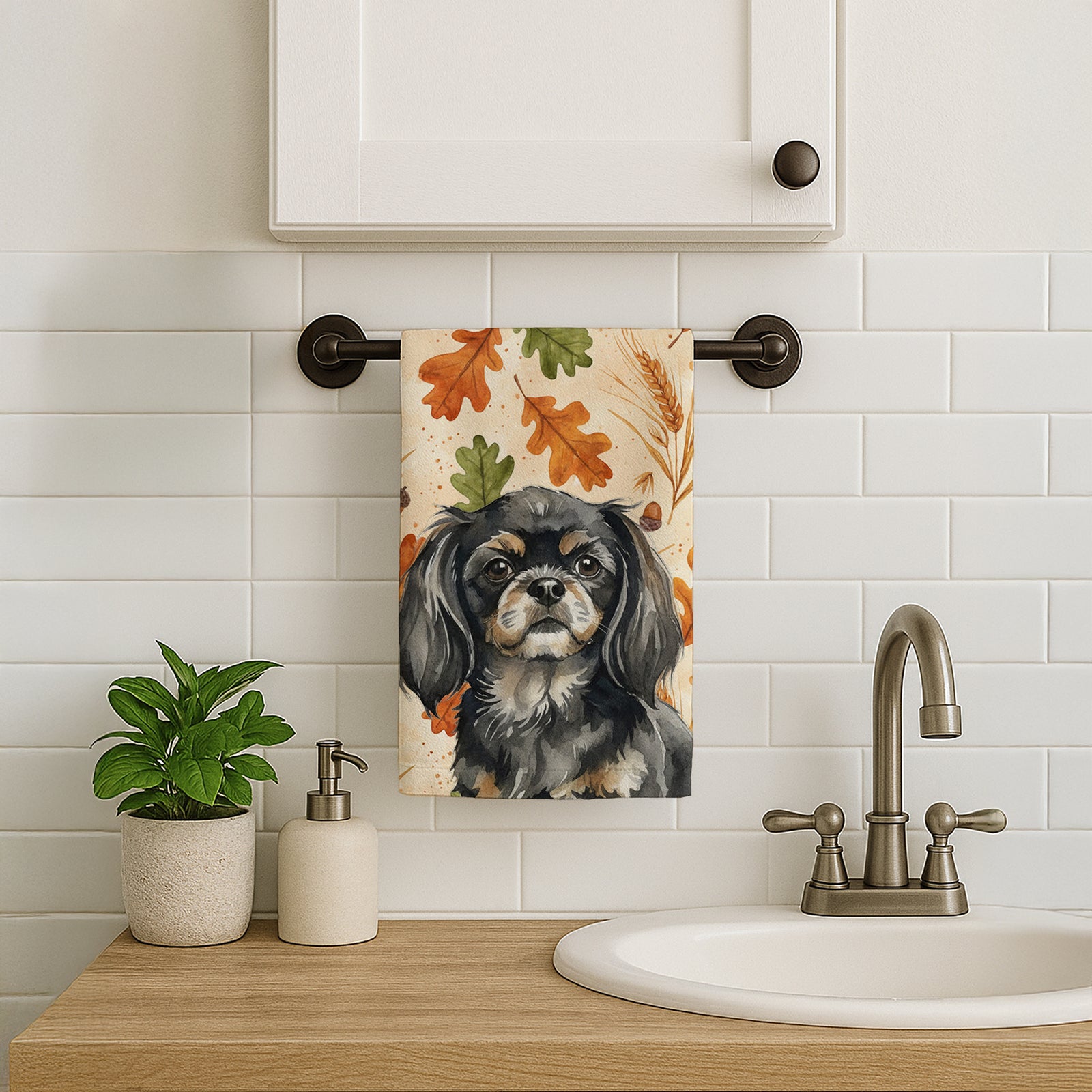 Caroline's Treasures Black and Tan Tibetan Spaniel Heirloom Fall Kitchen Towel