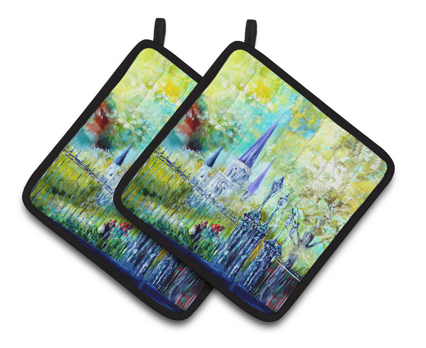 Across the Square St Louis Cathedral Pair of Pot Holders MW1183PTHD - the-store.com