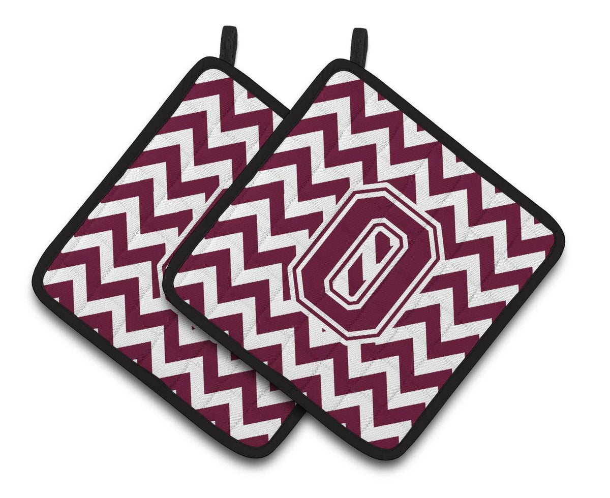Letter O Chevron Maroon and White  Pair of Pot Holders CJ1051-OPTHD - the-store.com