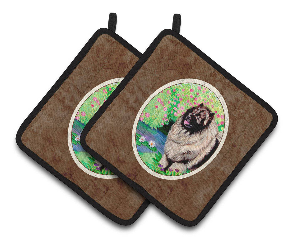 Keeshond Pair of Pot Holders 7074PTHD - the-store.com