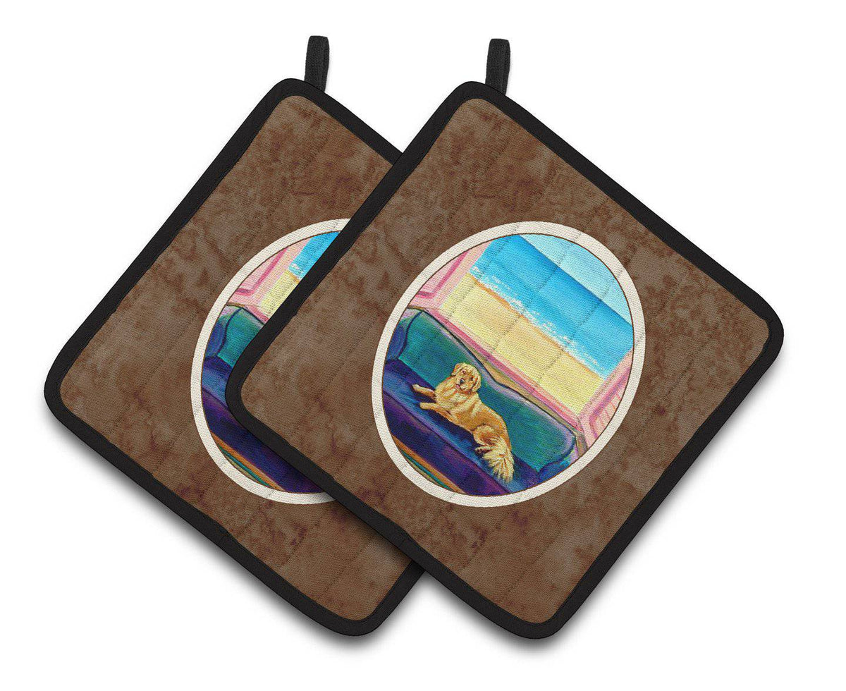 Golden Retriever Couch Sitting Pair of Pot Holders 7188PTHD - the-store.com