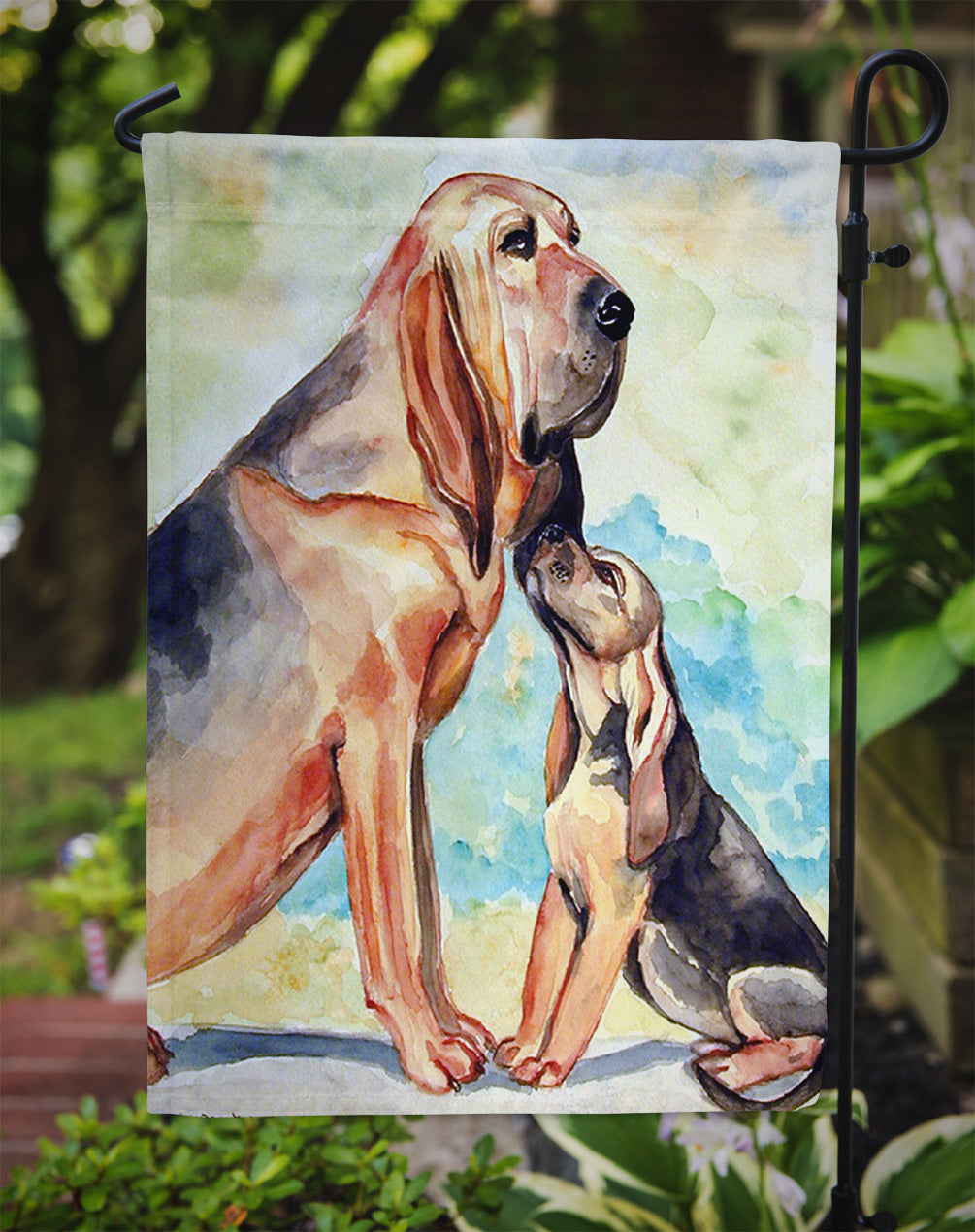 Bloodhound Momma's Love Flag Garden Size.