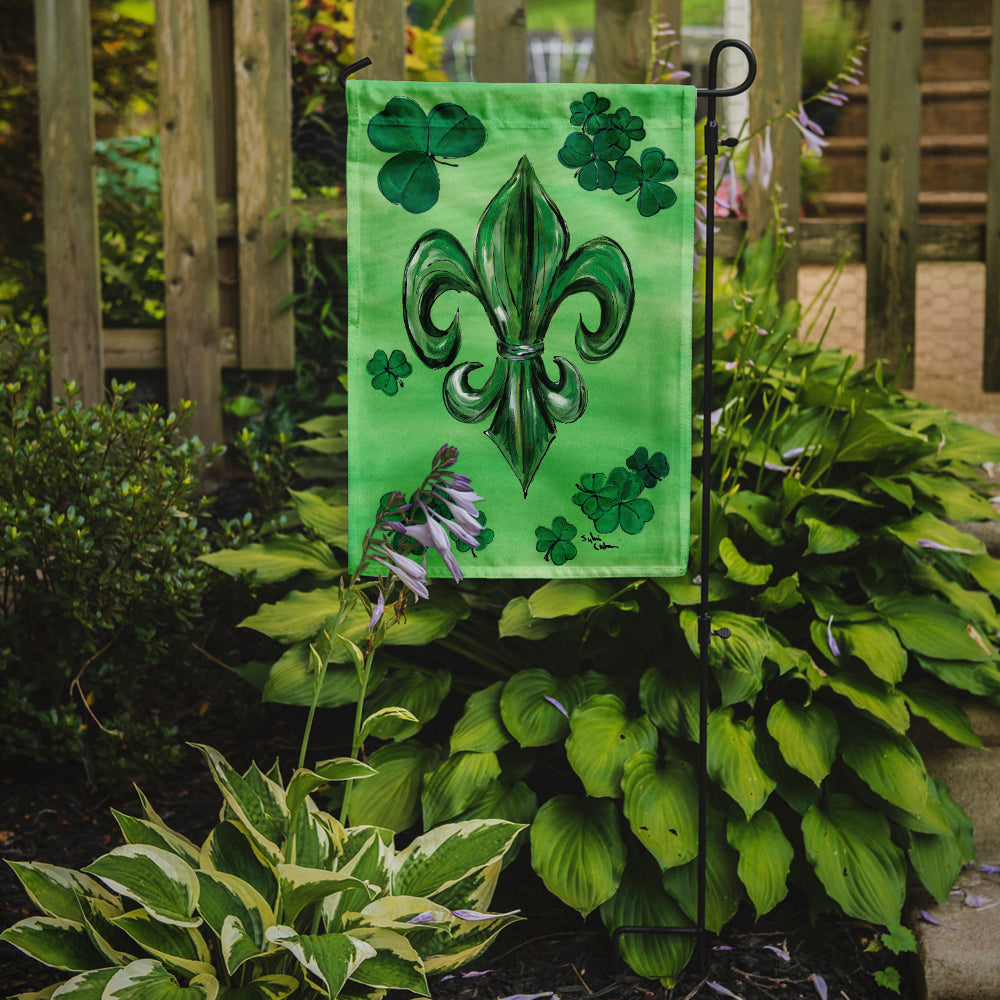 St Patrick's Day Fleur de lis Flag Garden Size