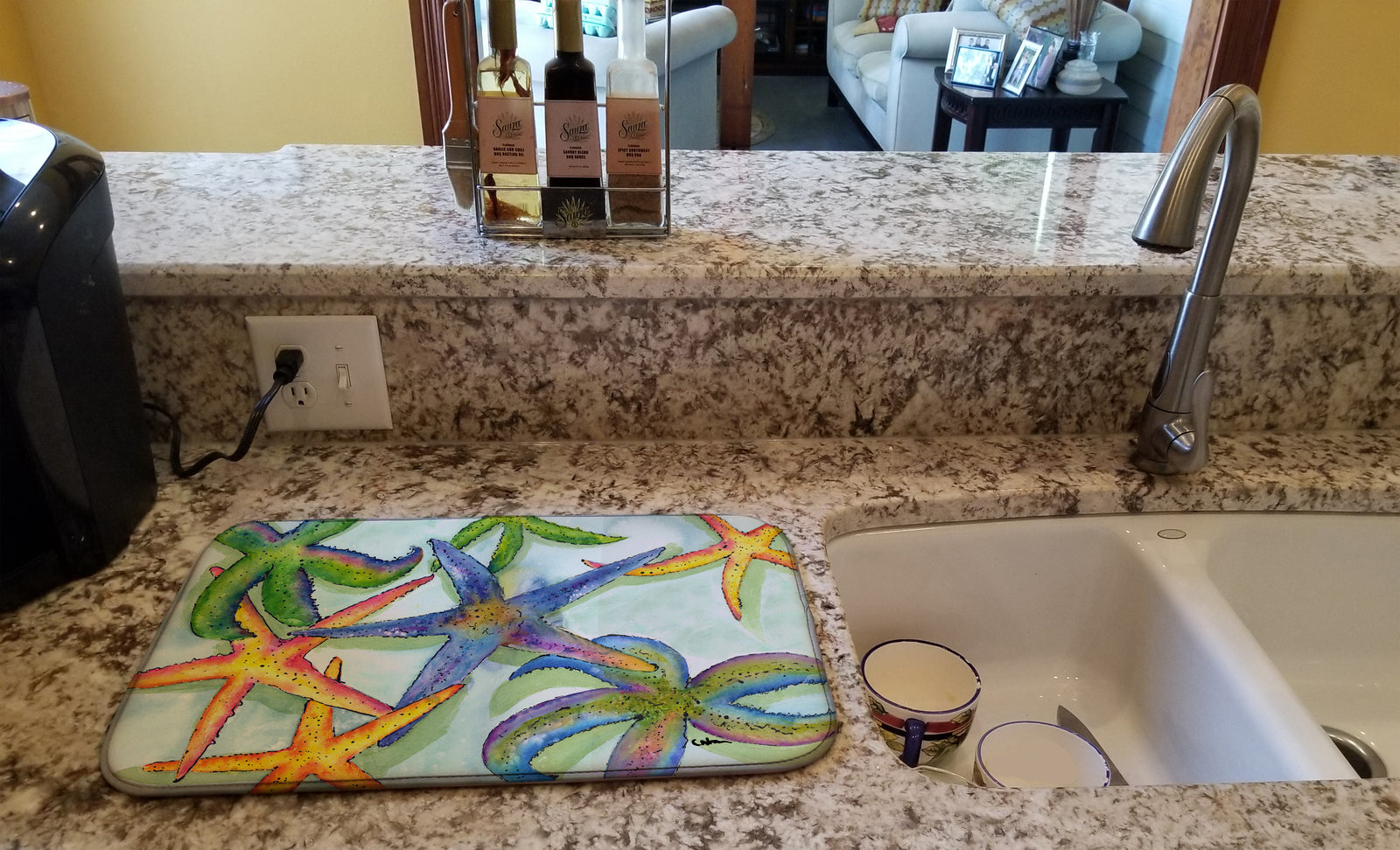 Caroline's Treasures Starfish Dish Drying Mat – Absorbent, Artistic Kitchen Essentials 8542DDM