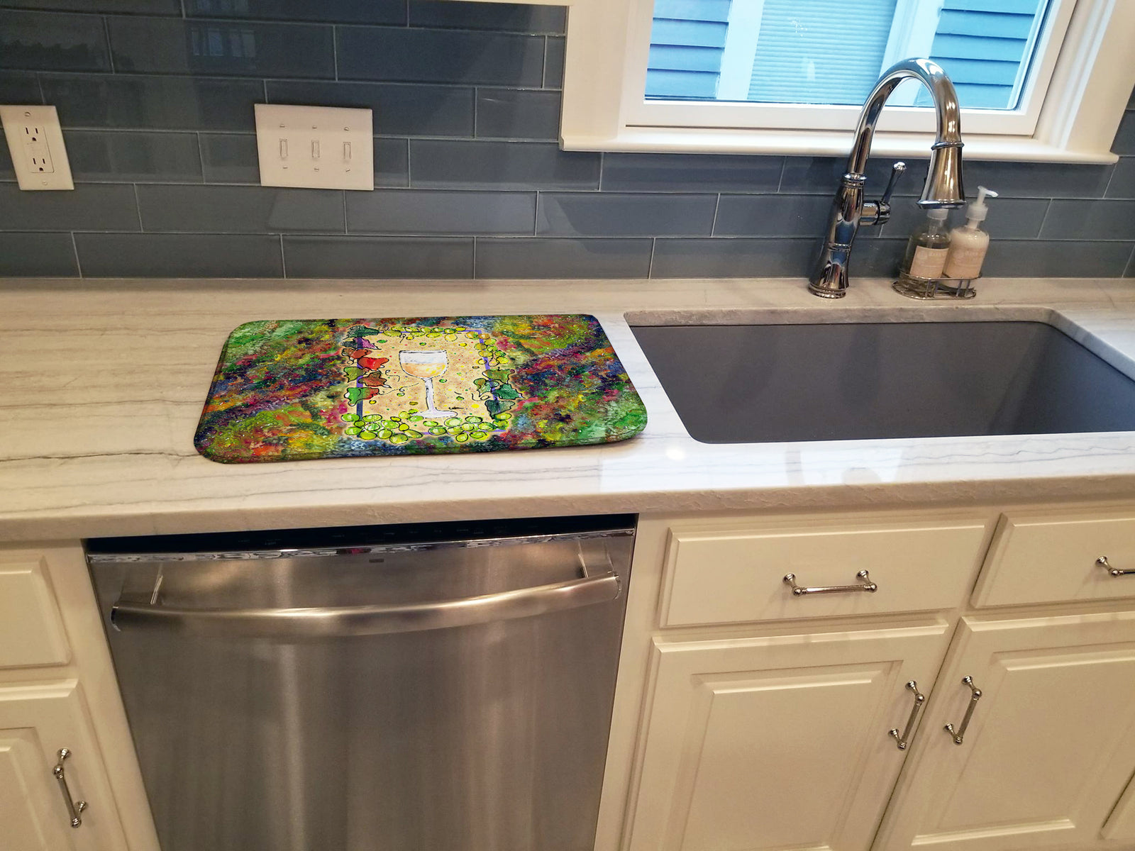 Caroline's Treasures Wine Dish Drying Mat – Absorbent, Artistic Kitchen Essentials 8617DDM