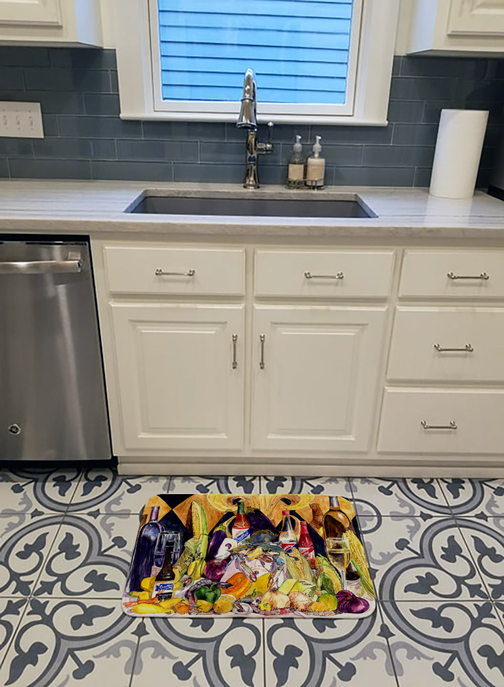 Crystal Hot Sauce with Fleur De lis and Wine Machine Washable Memory Foam Mat 8638RUG - the-store.com