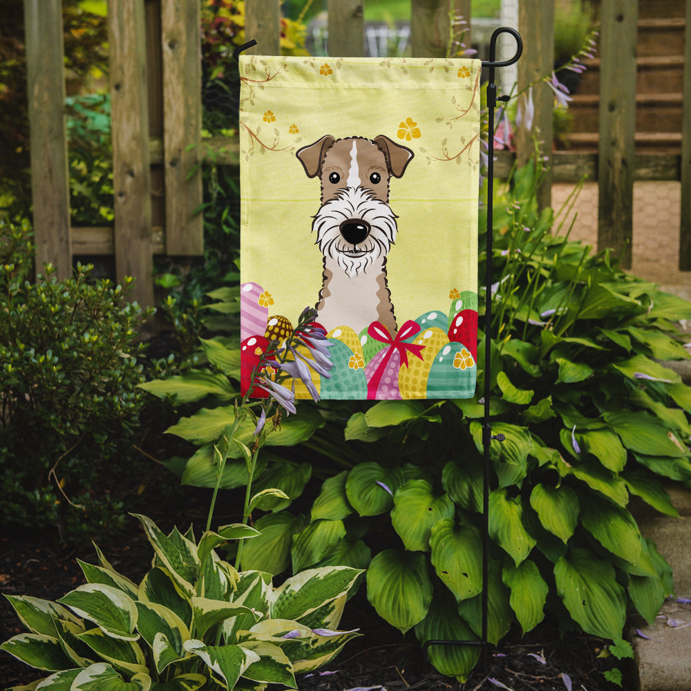 Wire Haired Fox Terrier Easter Egg Hunt Drapeau Jardin Taille BB1929GF