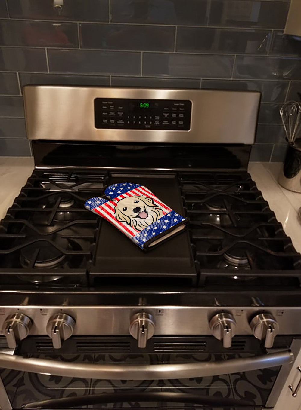 American Flag and Golden Retriever Oven Mitt BB2135OVMT